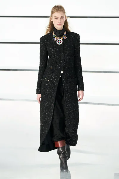 Look 46